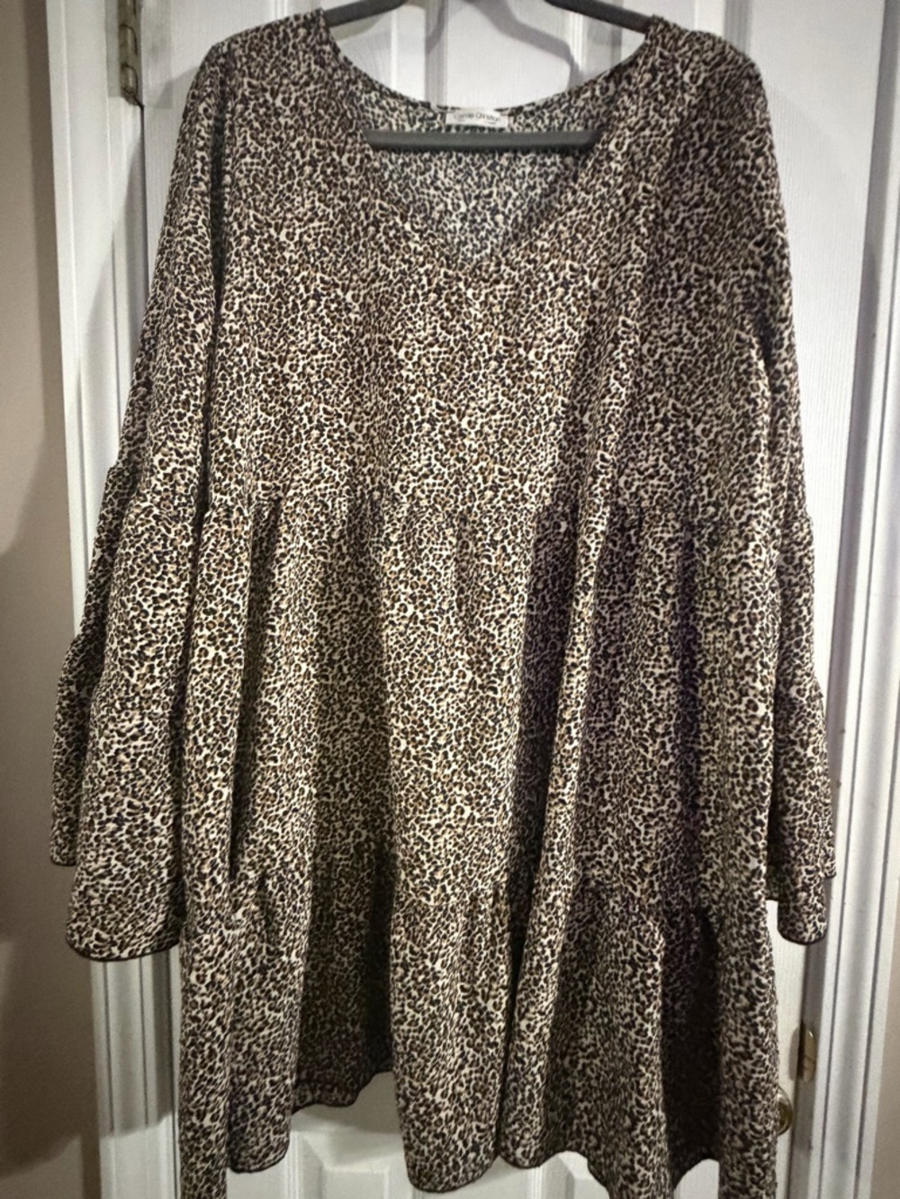 Tiered V-Neck Long Sleeve Leopard Print Dress - Brown/Black